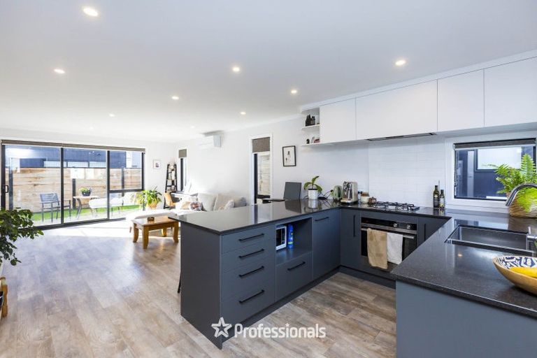 Photo of property in 12 Dahl Drive, Wallaceville, Upper Hutt, 5018