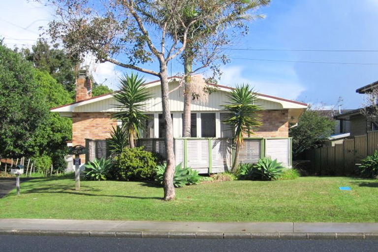 Photo of property in 2/105 Clovelly Road, Bucklands Beach, Auckland, 2012
