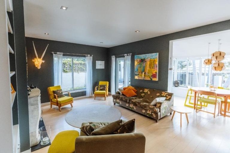 Photo of property in 26 Church Street, Devonport, Auckland, 0624