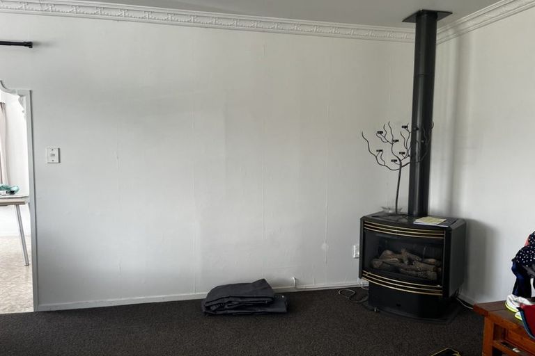 Photo of property in 18 Pukepapa Road, Marton, 4710