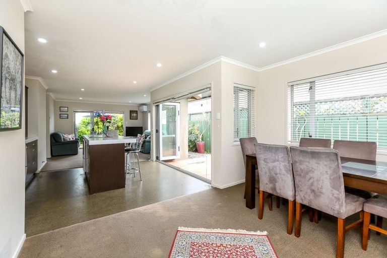Photo of property in 34 Richmond Street, Fitzroy, New Plymouth, 4312