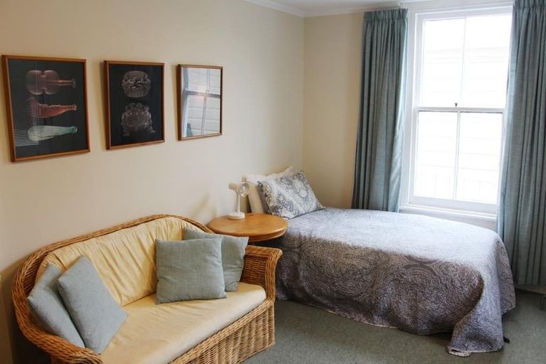 Photo of property in 36 Hargreaves Street, Mount Cook, Wellington, 6021