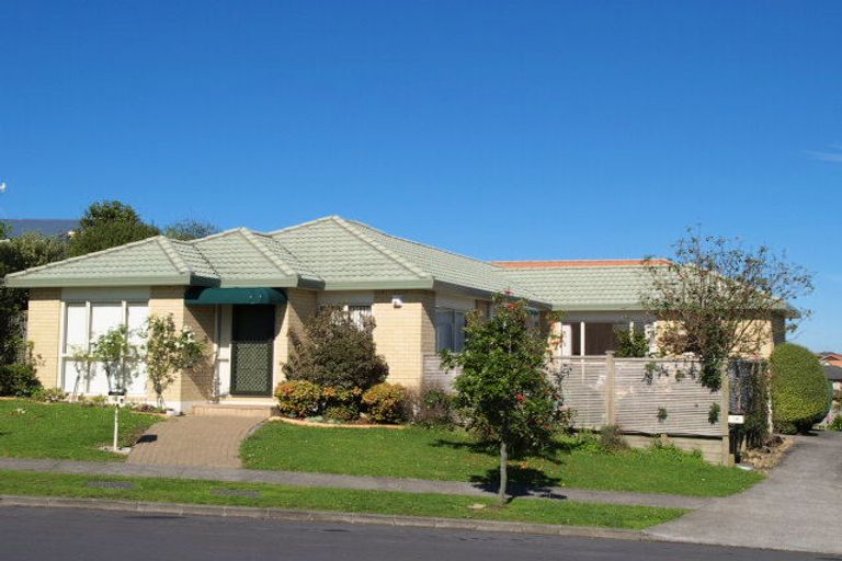 Photo of property in 1/16 Oakridge Way, Northpark, Auckland, 2013