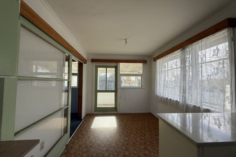 Photo of property in 9 Locket Road, Glenfield, Auckland, 0629