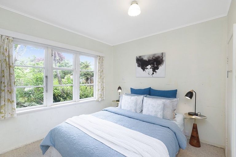 Photo of property in 28 Weka Road, Raumati Beach, Paraparaumu, 5032