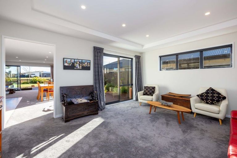 Photo of property in 33 Pegasus Main Street, Pegasus, 7612