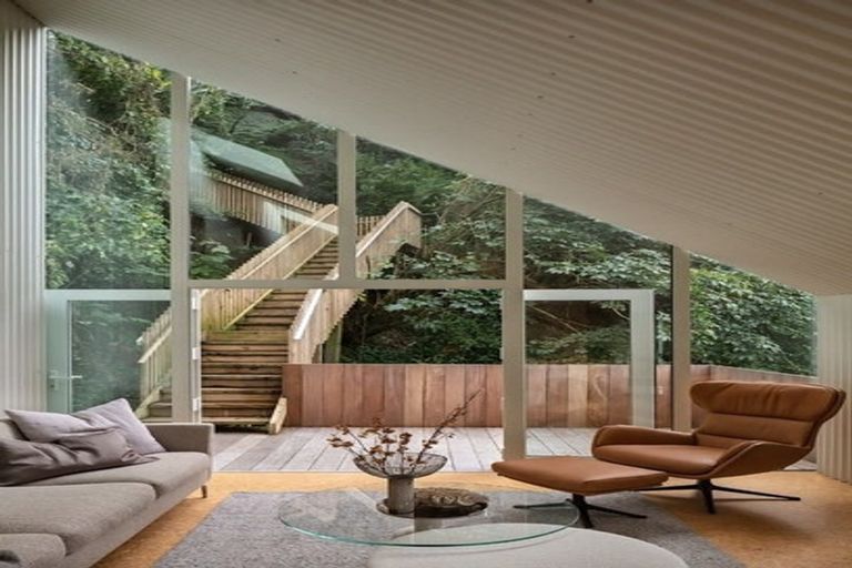 Photo of property in 55a Mount Pleasant Road, Aro Valley, Wellington, 6012