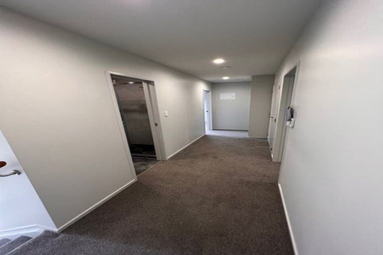 Photo of property in 17b Knox Road, Swanson, Auckland, 0612