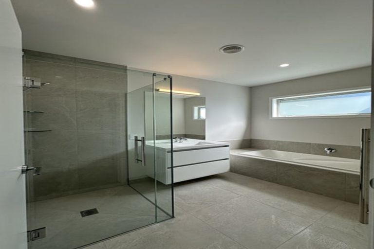 Photo of property in 15 George Yee Place, Taradale, Napier, 4112