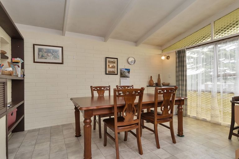 Photo of property in 7 Pakira Avenue, Glendene, Auckland, 0602