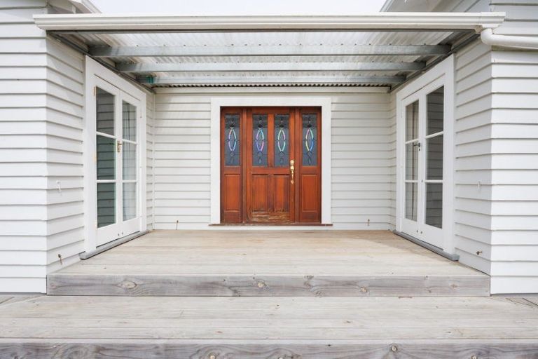 Photo of property in 10 Monteith Street, Halcombe, Feilding, 4779