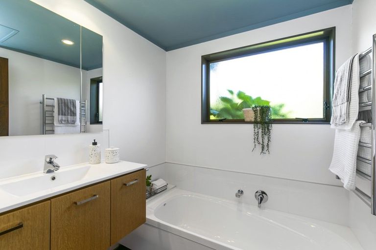 Photo of property in 41 Clutha Avenue, Khandallah, Wellington, 6035