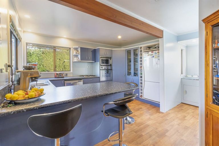 Photo of property in 457 Don Buck Road, Massey, Auckland, 0614