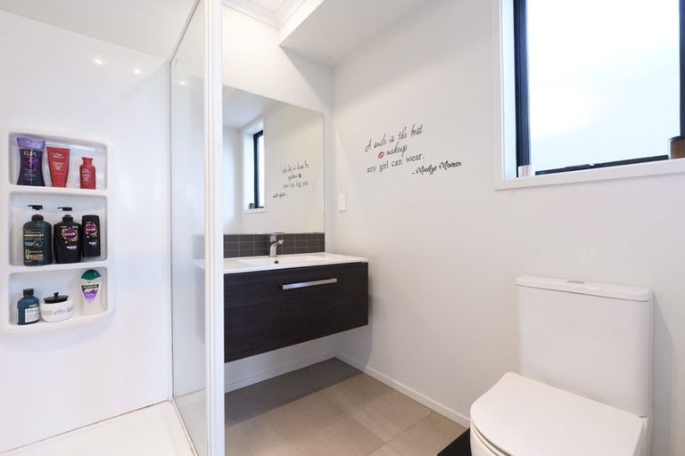 Photo of property in 21 Pioneer Crescent, Omokoroa, 3114