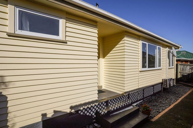 Photo of property in 47 Mcgregors Road, Bromley, Christchurch, 8062