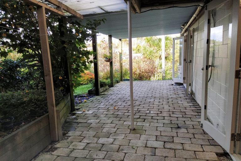 Photo of property in 2/18 Glamorgan Drive, Torbay, Auckland, 0630