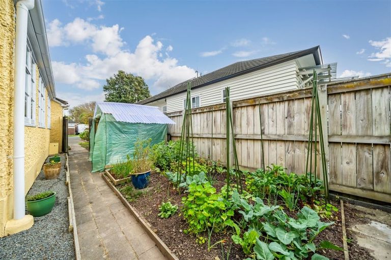 Photo of property in 51 Lincoln Avenue, Epuni, Lower Hutt, 5011