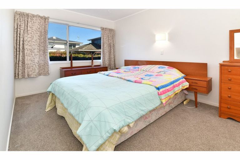Photo of property in 1/262 Hibiscus Coast Highway, Orewa, 0931