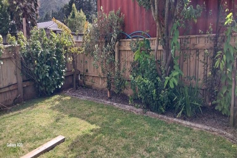 Photo of property in 340 Wellington Road, Wainuiomata, Lower Hutt, 5014