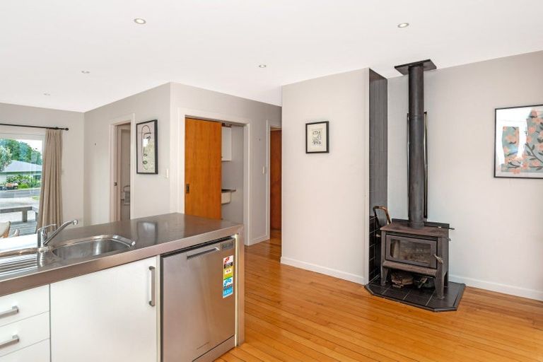 Photo of property in 4 Lysnar Street, Okitu, Gisborne, 4010