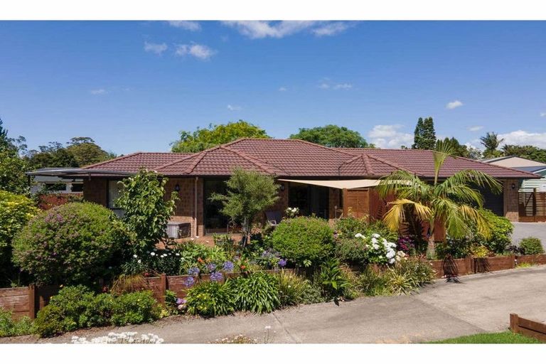 Photo of property in 12 Baska Voda Drive, Kerikeri, 0230