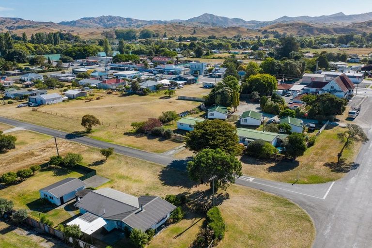 Photo of property in 40 Solander Street, Tolaga Bay, 4077
