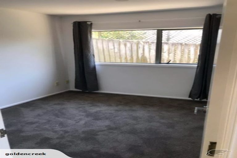 Photo of property in 26 Taroka Close, Pinehill, Auckland, 0632