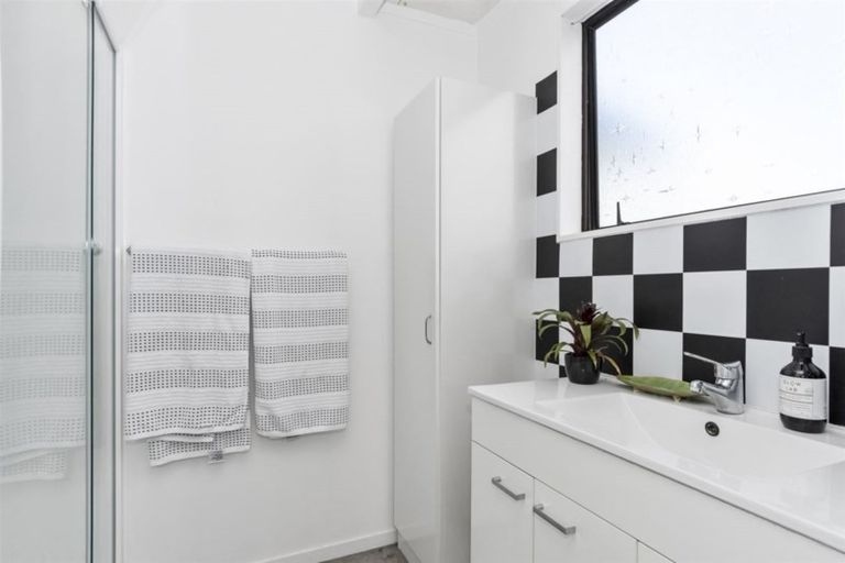 Photo of property in 11a Hilltop Road, Parkvale, Tauranga, 3112