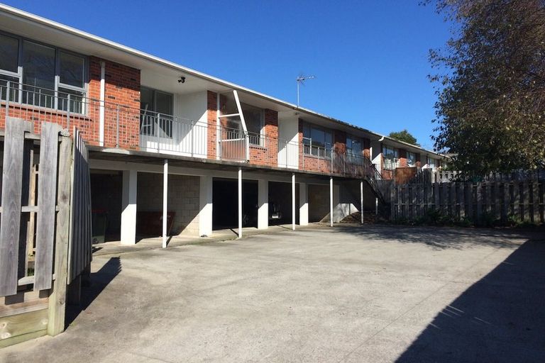 Photo of property in 2/1 Fifth Avenue, Mount Albert, Auckland, 1025