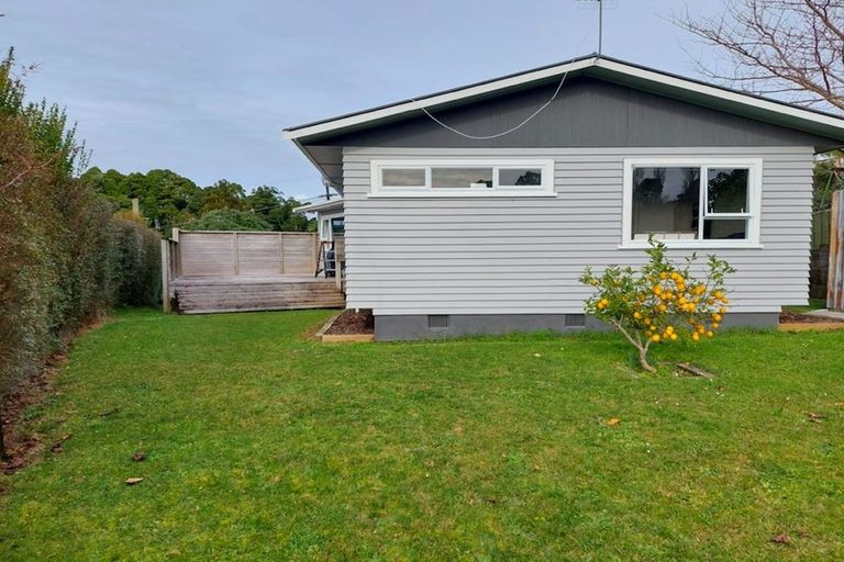 Photo of property in 3 Elizabeth Place, Ferndale, New Plymouth, 4310