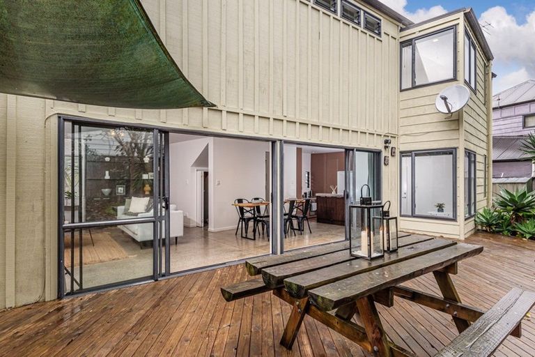Photo of property in 44a Arawa Street, New Lynn, Auckland, 0600