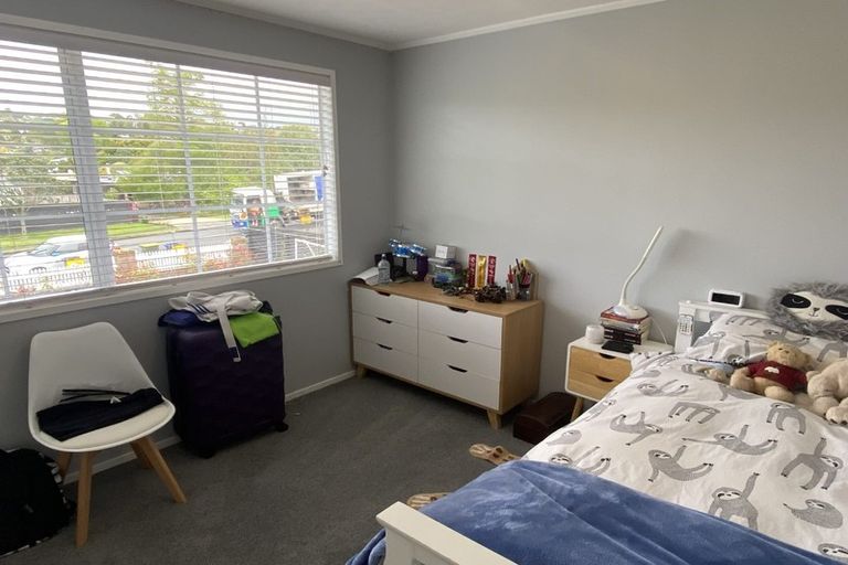 Photo of property in 73 Glenvar Road, Torbay, Auckland, 0630