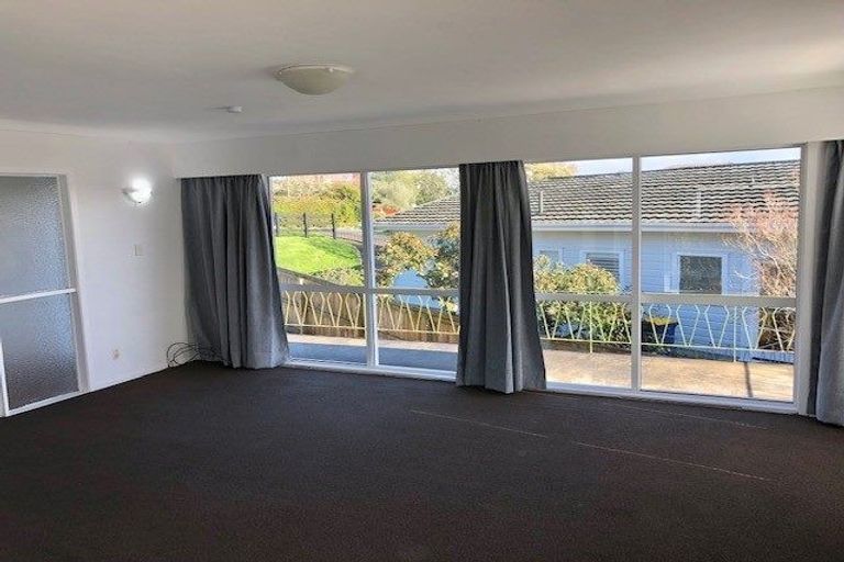 Photo of property in 3 Alton Avenue, Hillcrest, Auckland, 0627