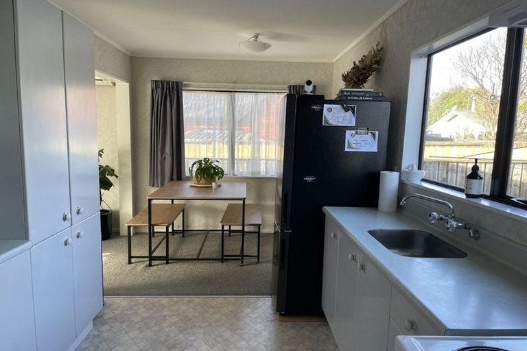 Photo of property in 32a Aquarius Drive, Kawaha Point, Rotorua, 3010