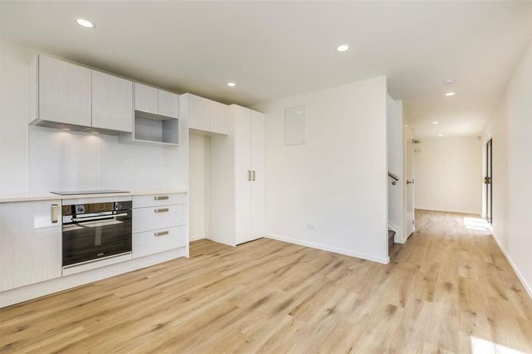 Photo of property in 13 Matukutureia Lane, Manurewa, Auckland, 2102