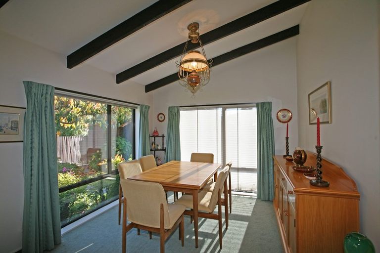 Photo of property in 10b Wedgewood Avenue, Cashmere, Christchurch, 8022