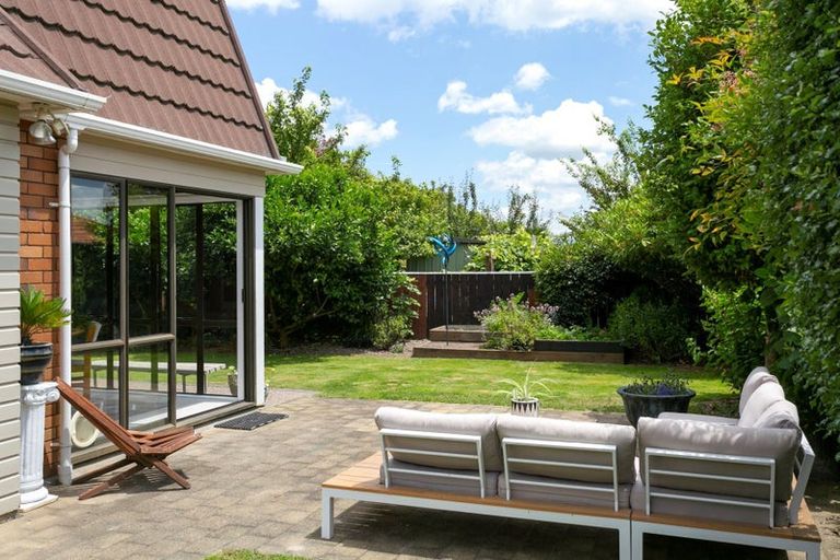 Photo of property in 46 Arrowsmith Avenue, Waipahihi, Taupo, 3330