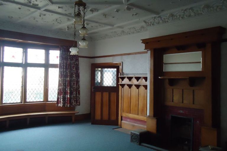 Photo of property in 22 Timaru Road, Waimate, 7924