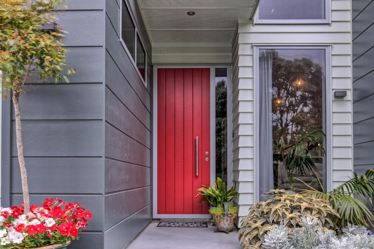 Photo of property in 7 Ian Place, Waihi Beach, 3611