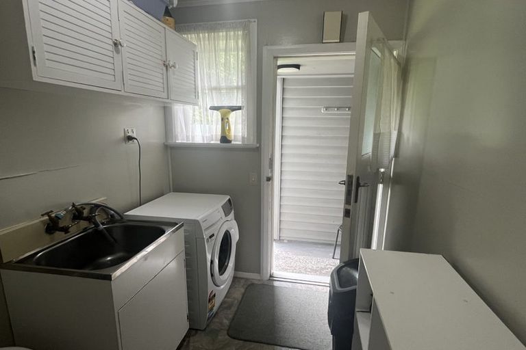 Photo of property in 6 Radnor Place, Highbury, Palmerston North, 4412