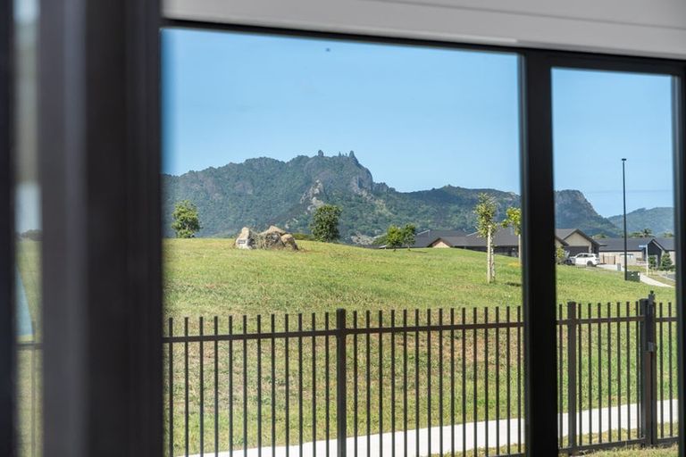 Photo of property in 10 Korimako Lane, One Tree Point, 0118