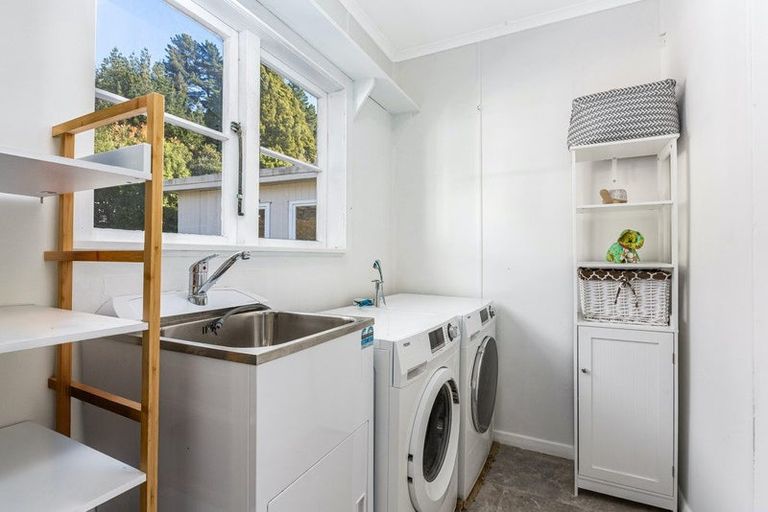 Photo of property in 106 Hine Road, Wainuiomata, Lower Hutt, 5014