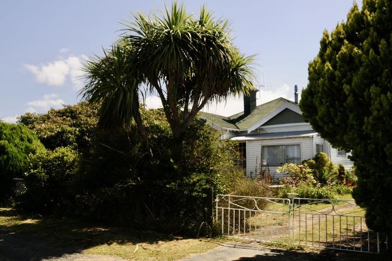 Photo of property in 30 Rhodes Street, Waimate, 7924