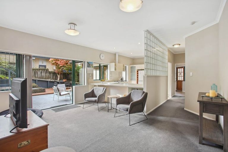 Photo of property in 5 Hoya Court, Henderson, Auckland, 0610