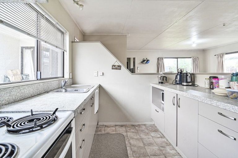 Photo of property in 2/708 Terrace Road, Parkvale, Hastings, 4122