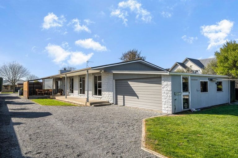 Photo of property in 207 West Belt, Rangiora, 7400