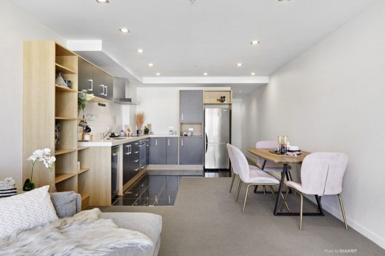 Photo of property in Monument Apartments, 9c/245 Wakefield Street, Te Aro, Wellington, 6011