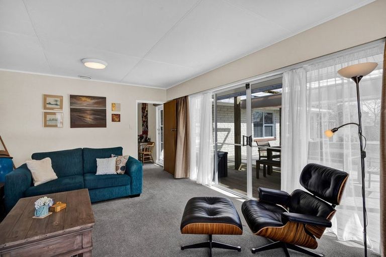 Photo of property in 18 Kowhai Street, Hawera, 4610