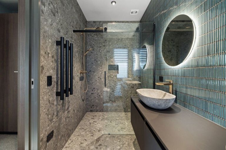 Photo of property in 11b Double Cone Road, Jacks Point, Queenstown, 9371