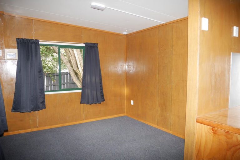 Photo of property in 84 Ruapehu Street, Paraparaumu, 5032